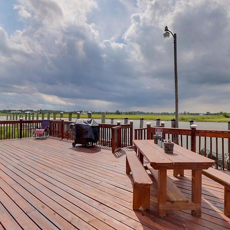 Oceanfront Milford Home With View And Boat Access Kültér fotó