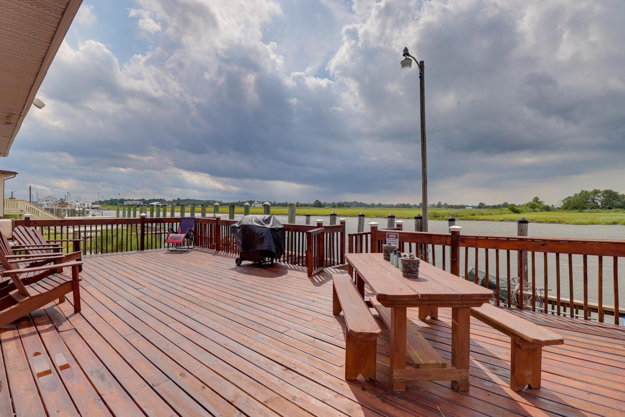 Oceanfront Milford Home With View And Boat Access Kültér fotó