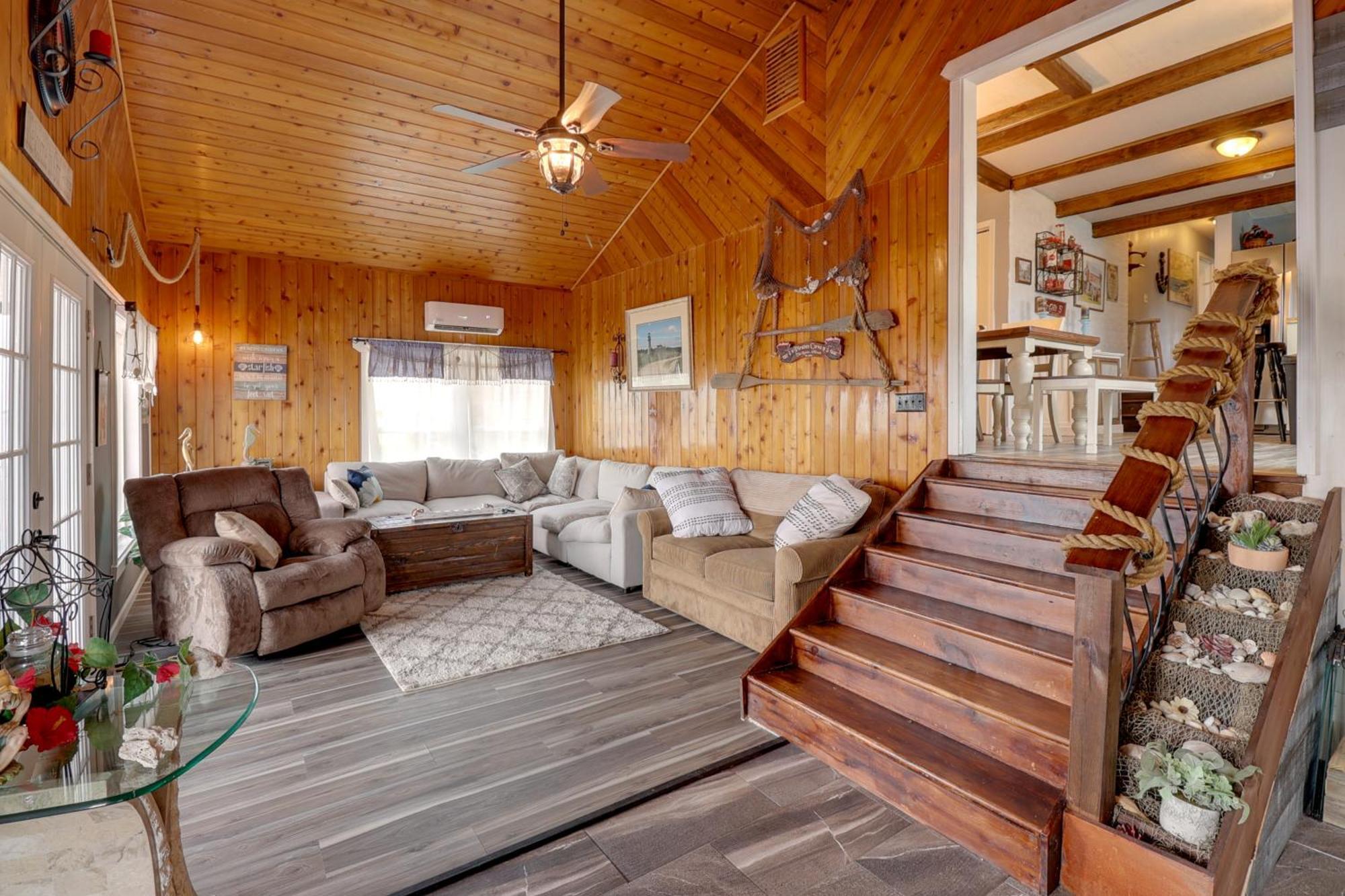 Oceanfront Milford Home With View And Boat Access Kültér fotó