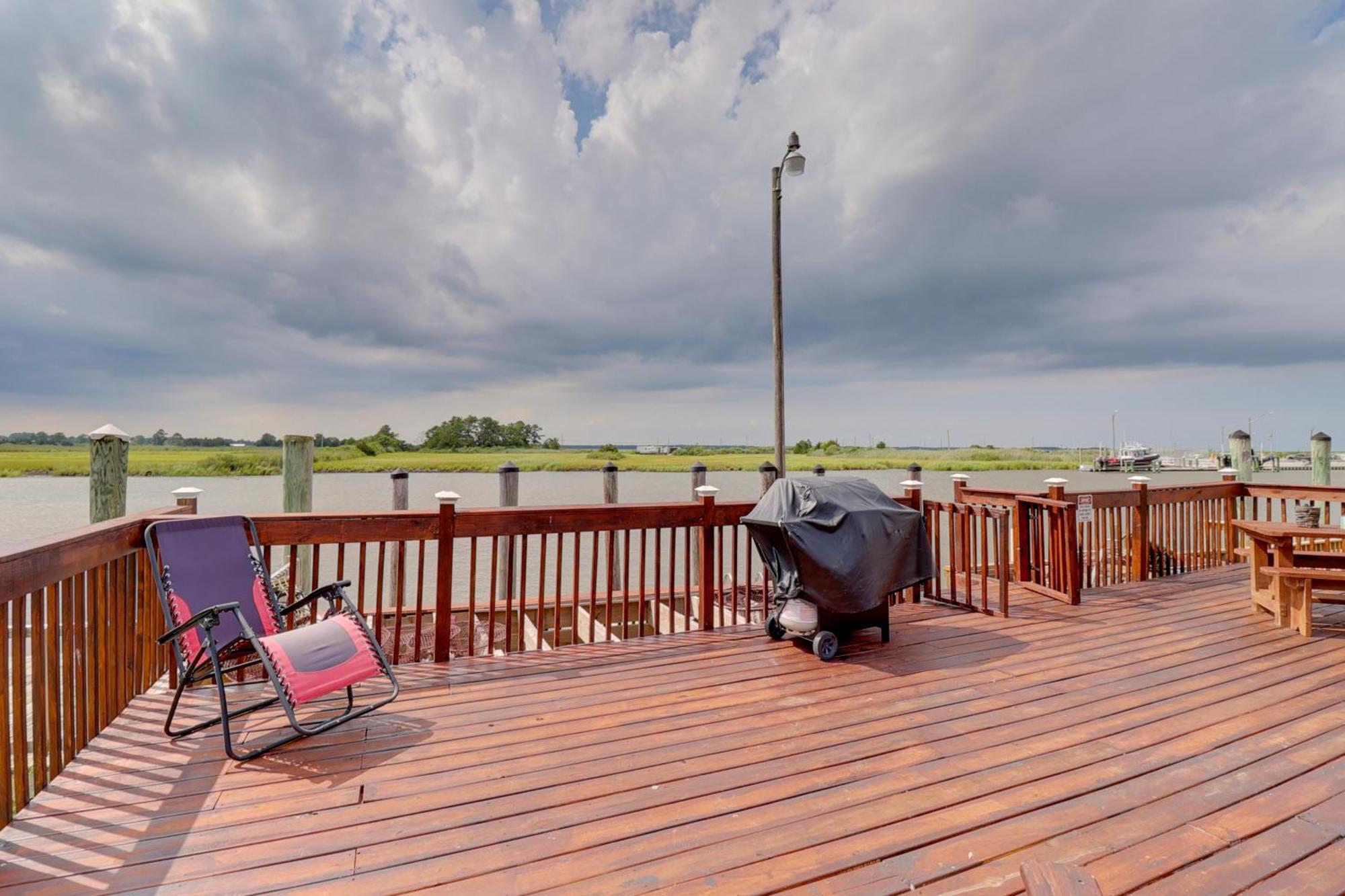 Oceanfront Milford Home With View And Boat Access Kültér fotó